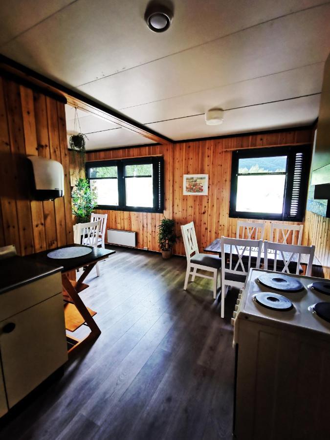 Hotel Tommerneset Camping à Innhavet Extérieur photo